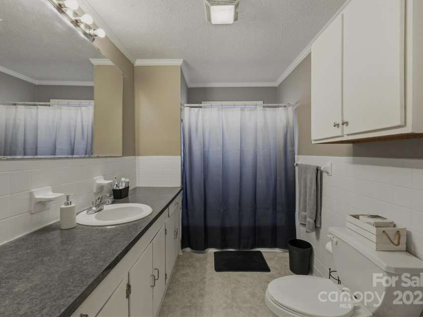 102 Page Street, Morganton, NC 28655.  MLS# CAR4328155, YatesRealty ID 12281. 
