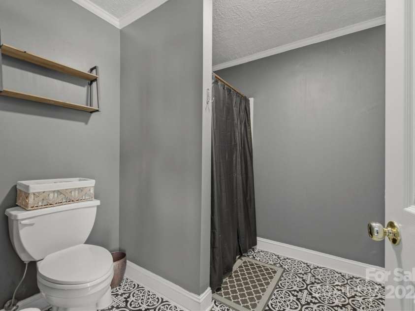 102 Page Street, Morganton, NC 28655.  MLS# CAR4328155, YatesRealty ID 12281. 