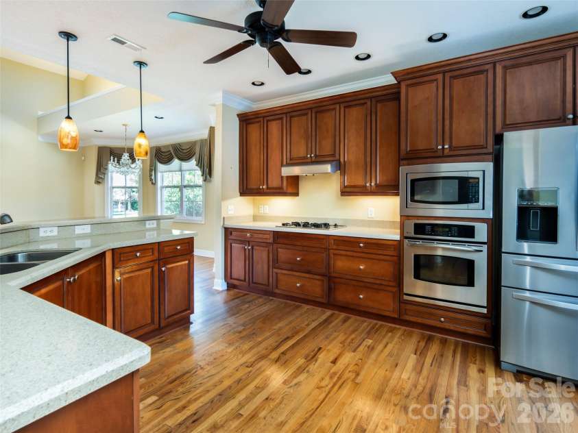 124 Towne Place Drive, Hendersonville, NC 28792.  MLS# CAR4364693, YatesRealty ID 12282. Kitchen