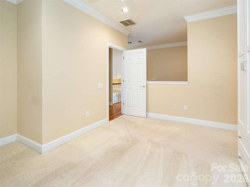 124 Towne Place Drive, Hendersonville, NC 28792.  MLS# CAR4364693, YatesRealty ID 12282. Office Loft