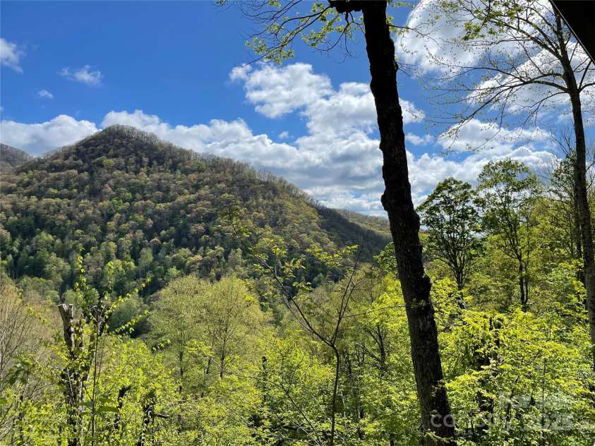 96 Trails End Lane, Maggie Valley, NC 28751.  MLS# CAR4254858, YatesRealty ID 12282. 