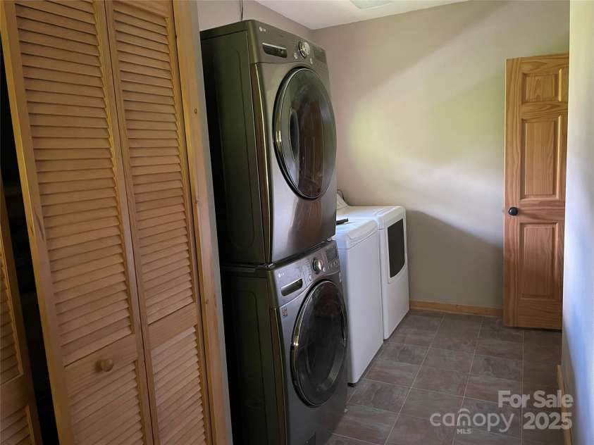 96 Trails End Lane, Maggie Valley, NC 28751.  MLS# CAR4254858, YatesRealty ID 12282. 