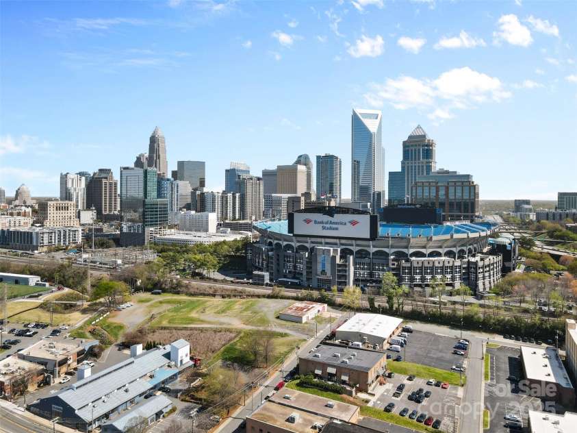 925 Westmere Avenue, Charlotte, NC 28208.  MLS# CAR4240350, YatesRealty ID 12284. 