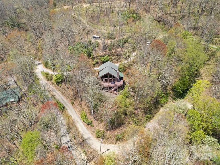 16 Sutton Knob Road, Maggie Valley, NC 28751.  MLS# CAR4256400, YatesRealty ID 12285. 
