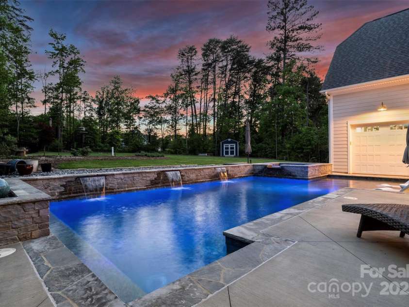 106 Thunder Hill Road, Mooresville, NC 28117.  MLS# CAR4253787, YatesRealty ID 12287. 