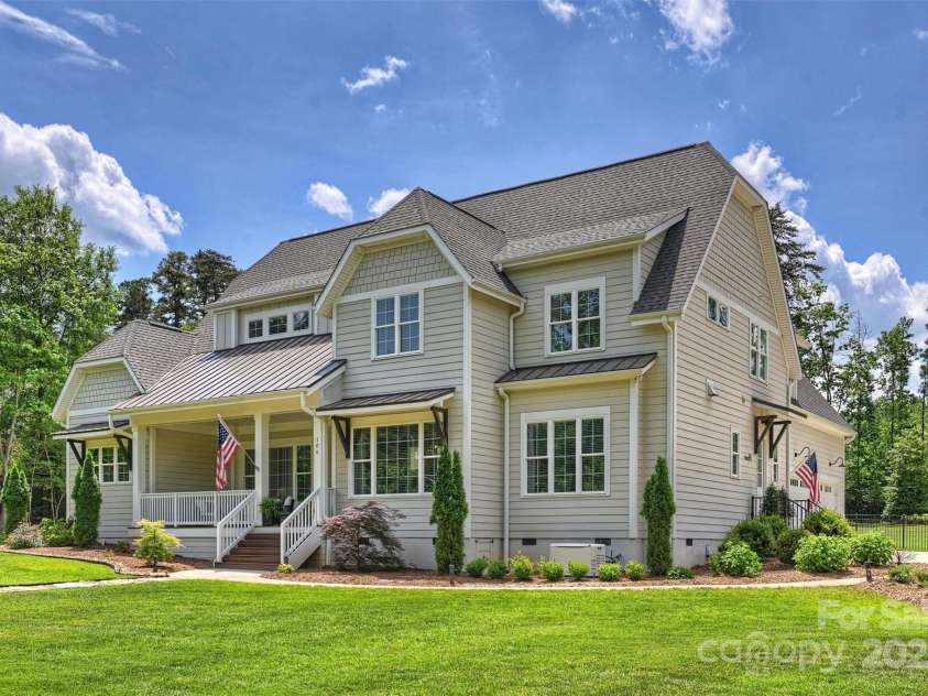 106 Thunder Hill Road, Mooresville, NC 28117.  MLS# CAR4253787, YatesRealty ID 12287. 