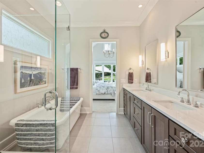 106 Thunder Hill Road, Mooresville, NC 28117.  MLS# CAR4253787, YatesRealty ID 12287. 