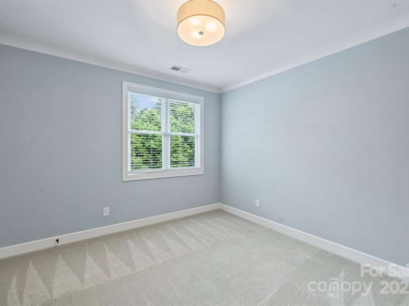106 Thunder Hill Road, Mooresville, NC 28117.  MLS# CAR4253787, YatesRealty ID 12287. 