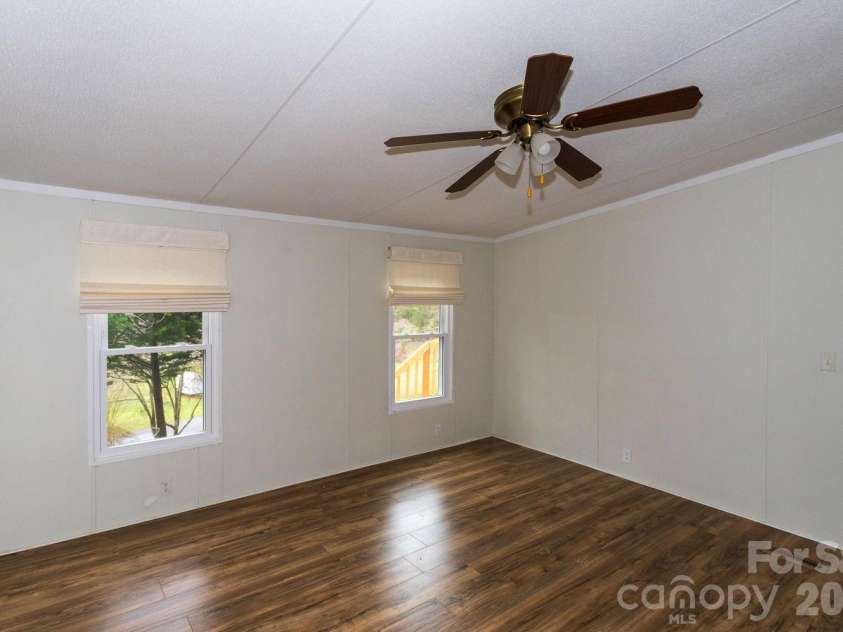 10 Savannah Circle, Leicester, NC 28748.  MLS# CAR4357937, YatesRealty ID 12288. 
