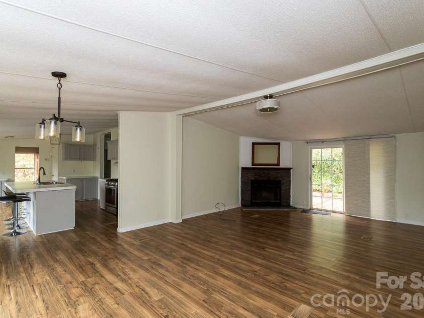10 Savannah Circle, Leicester, NC 28748.  MLS# CAR4357937, YatesRealty ID 12288. 