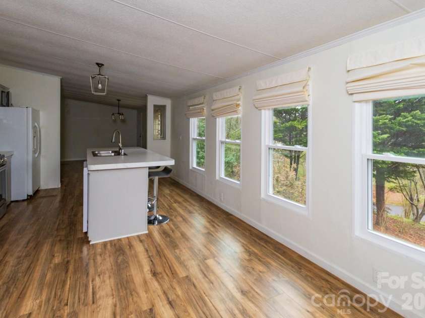 10 Savannah Circle, Leicester, NC 28748.  MLS# CAR4357937, YatesRealty ID 12288. 