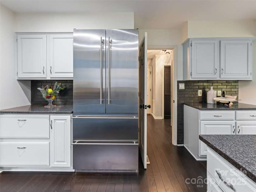 1901 Timber Trail, Asheville, NC 28804.  MLS# CAR4252207, YatesRealty ID 12288. 