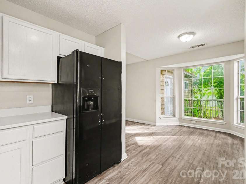 10418 Brawley Lane, Charlotte, NC 28215.  MLS# CAR4367134, YatesRealty ID 12289. 