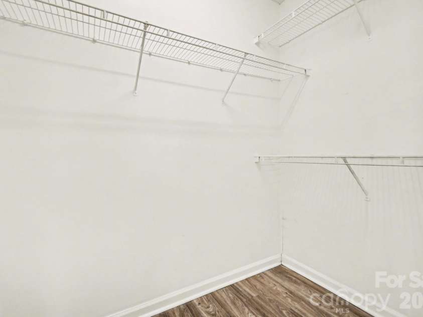 10418 Brawley Lane, Charlotte, NC 28215.  MLS# CAR4367134, YatesRealty ID 12289. 