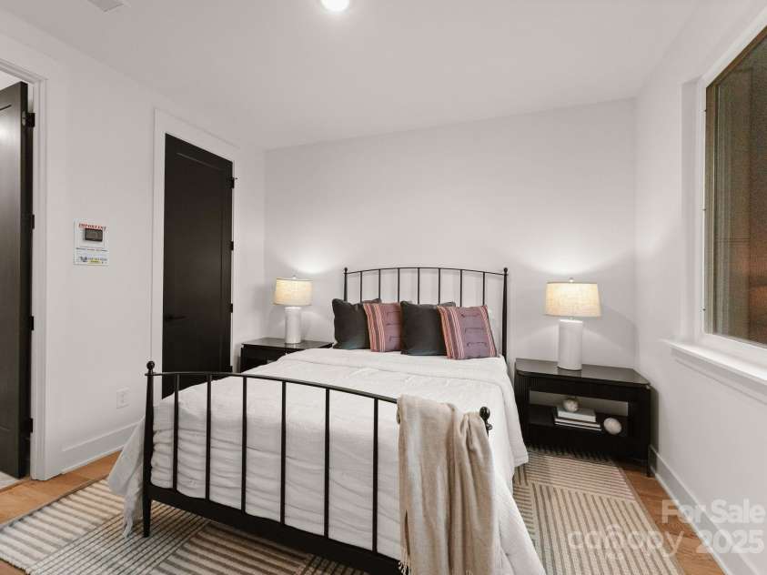 162 Mattoon Street, Charlotte, NC 28216.  MLS# CAR4196455, YatesRealty ID 12291. 