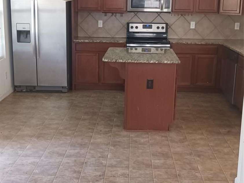 104 Lexi Mason Court, Mount Holly, NC 28120.  MLS# CAR4355179, YatesRealty ID 12292. Ktichen