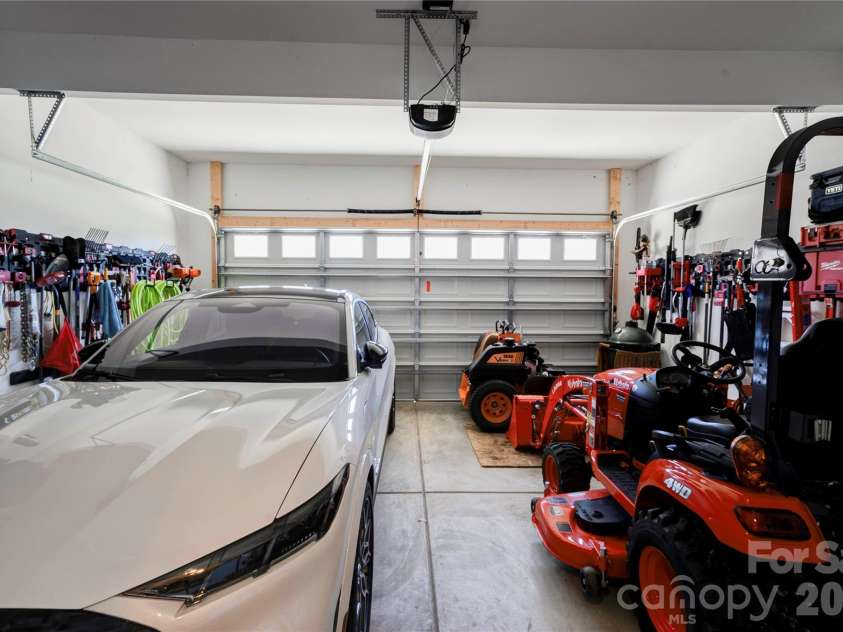 1309 Oak Canopy Road, Lincolnton, NC 28092.  MLS# CAR4355665, YatesRealty ID 12293. 2 Car Garage