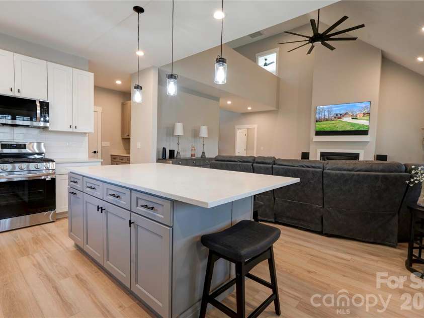 1309 Oak Canopy Road, Lincolnton, NC 28092.  MLS# CAR4355665, YatesRealty ID 12293. Kitchen