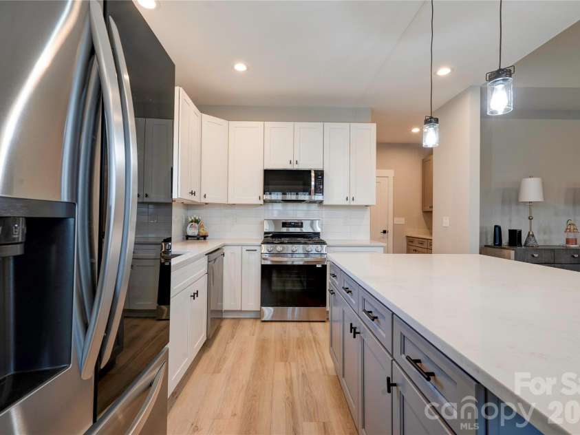 1309 Oak Canopy Road, Lincolnton, NC 28092.  MLS# CAR4355665, YatesRealty ID 12293. Kitchen