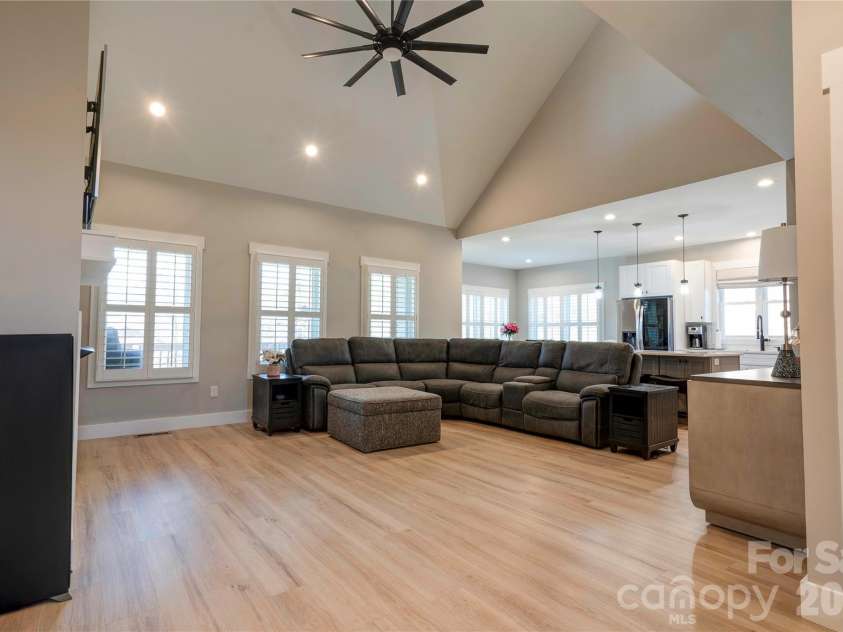 1309 Oak Canopy Road, Lincolnton, NC 28092.  MLS# CAR4355665, YatesRealty ID 12293. Living Room