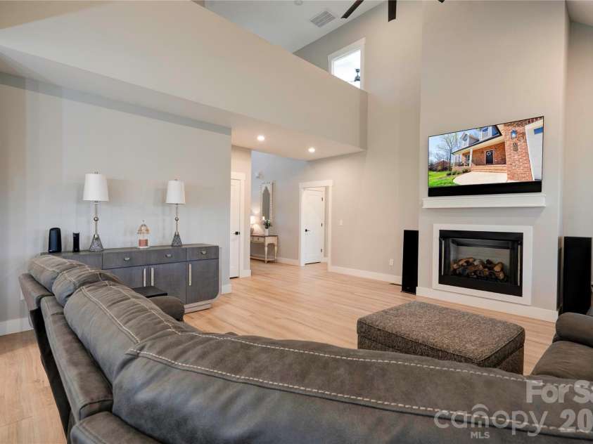 1309 Oak Canopy Road, Lincolnton, NC 28092.  MLS# CAR4355665, YatesRealty ID 12293. Living Room