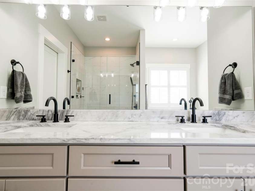 1309 Oak Canopy Road, Lincolnton, NC 28092.  MLS# CAR4355665, YatesRealty ID 12293. Primary Bathroom