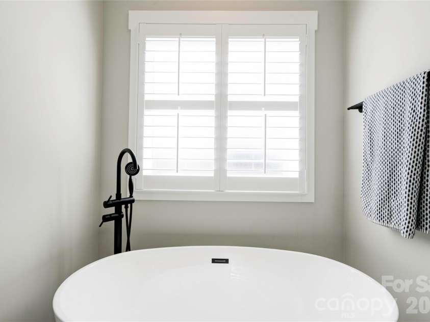 1309 Oak Canopy Road, Lincolnton, NC 28092.  MLS# CAR4355665, YatesRealty ID 12293. Primary Bathroom