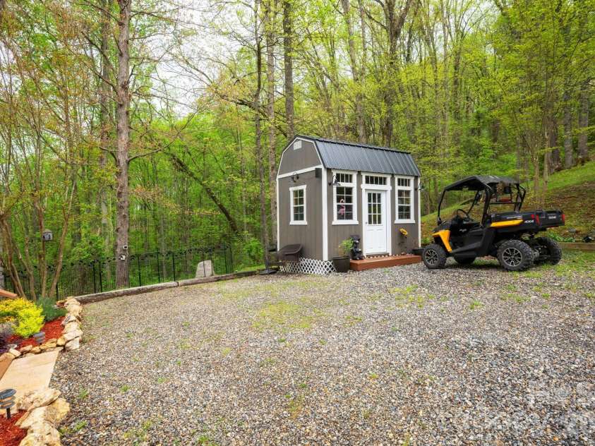 69 Heslar Way, Marshall, NC 28753.  MLS# CAR4345073, YatesRealty ID 12294. Second workshop