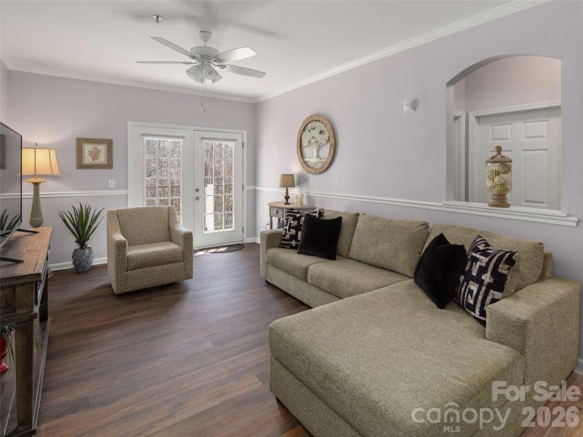 900 Vista Lake Drive, Candler, NC 28715.  MLS# CAR4361533, YatesRealty ID 12295. 