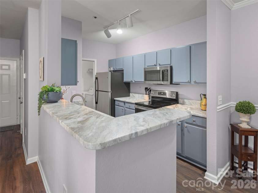 900 Vista Lake Drive, Candler, NC 28715.  MLS# CAR4361533, YatesRealty ID 12295. 
