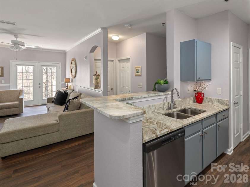 900 Vista Lake Drive, Candler, NC 28715.  MLS# CAR4361533, YatesRealty ID 12295. 