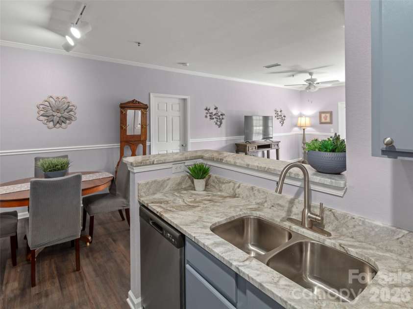 900 Vista Lake Drive, Candler, NC 28715.  MLS# CAR4361533, YatesRealty ID 12295. 