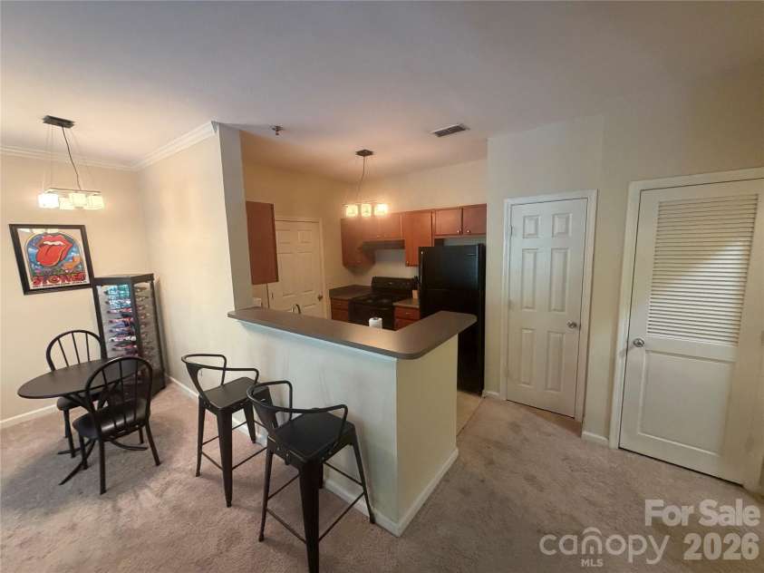 900 Vista Lake Drive, Candler, NC 28715.  MLS# CAR4406583, YatesRealty ID 12295. 
