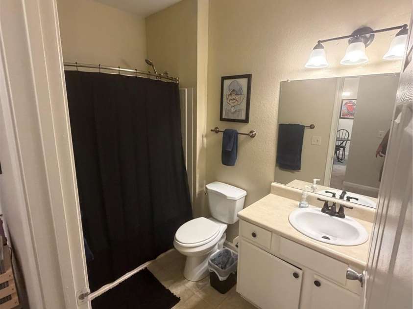 900 Vista Lake Drive, Candler, NC 28715.  MLS# CAR4406583, YatesRealty ID 12295. 
