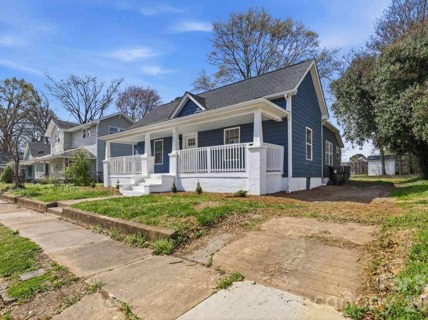 359 Ann Street, Concord, NC 28025.  MLS# CAR4345516, YatesRealty ID 12297. 
