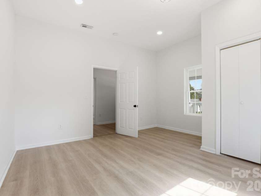 359 Ann Street, Concord, NC 28025.  MLS# CAR4345516, YatesRealty ID 12297. 