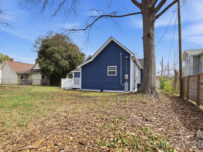 359 Ann Street, Concord, NC 28025.  MLS# CAR4345516, YatesRealty ID 12297. 
