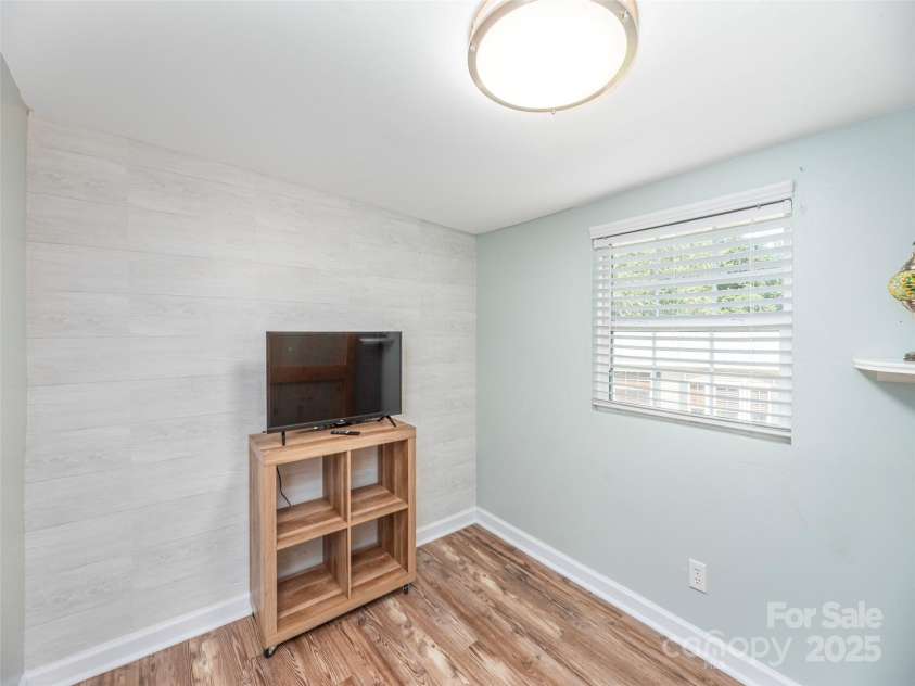 10 Valentine Drive, Maggie Valley, NC 28751.  MLS# CAR4297288, YatesRealty ID 1230. 