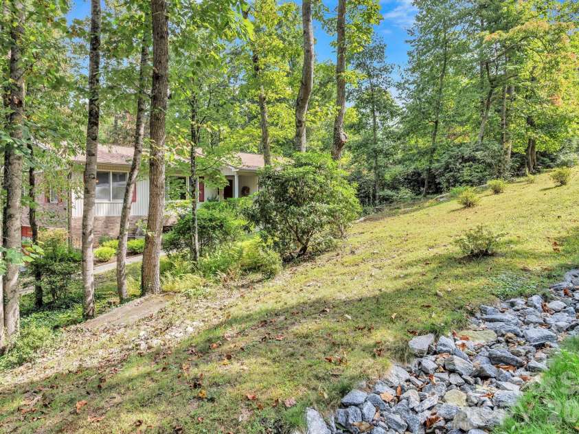238 Park Lane, Hendersonville, NC 28791.  MLS# CAR4359768, YatesRealty ID 12301. 