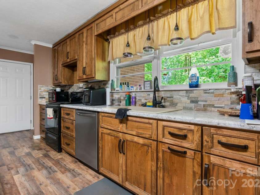 4022 Confidence Church Road, Lenoir, NC 28645.  MLS# CAR4256320, YatesRealty ID 12301. 