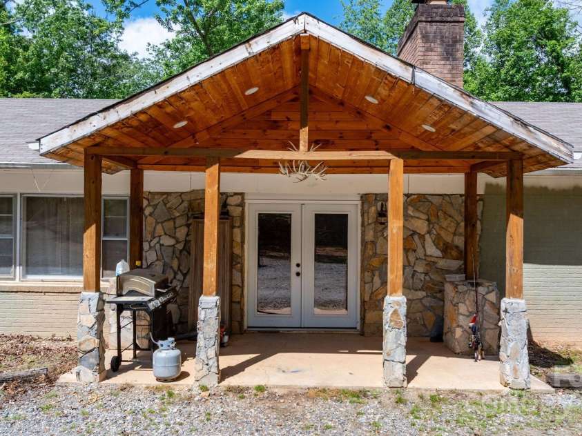 4022 Confidence Church Road, Lenoir, NC 28645.  MLS# CAR4256320, YatesRealty ID 12301. 