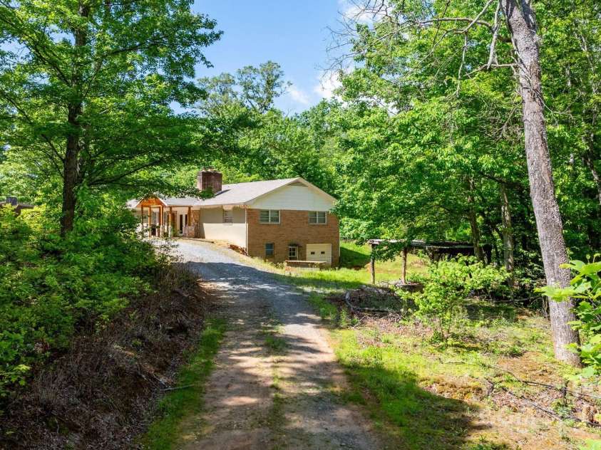 4022 Confidence Church Road, Lenoir, NC 28645.  MLS# CAR4256320, YatesRealty ID 12301. 