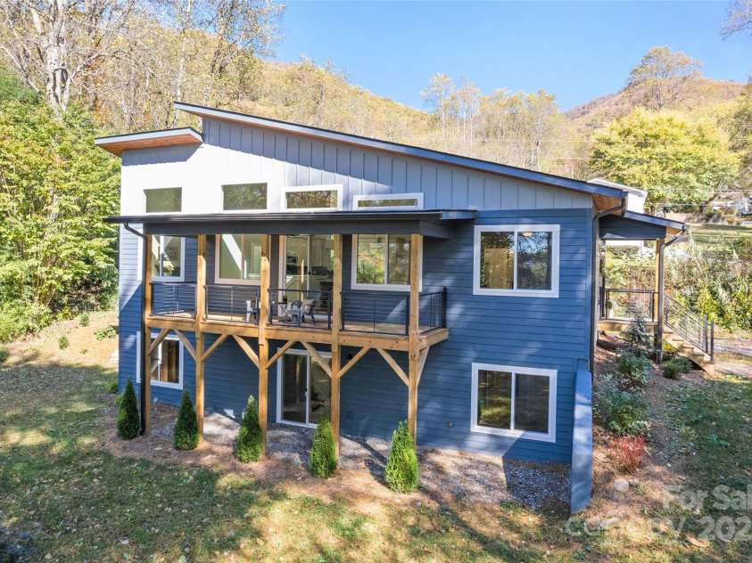 1807 Fisher Creek Road, Sylva, NC 28779.  MLS# CAR4315248, YatesRealty ID 12302. 