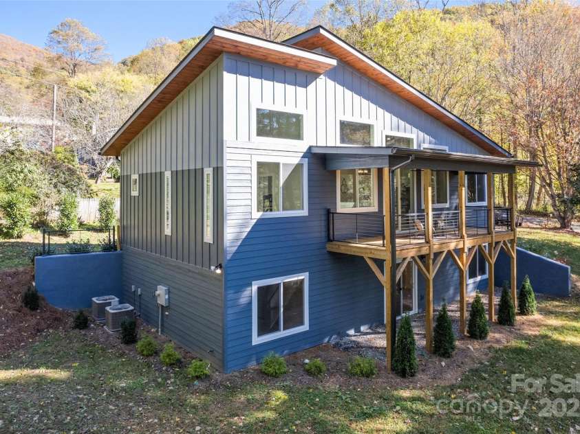 1807 Fisher Creek Road, Sylva, NC 28779.  MLS# CAR4315248, YatesRealty ID 12302. 