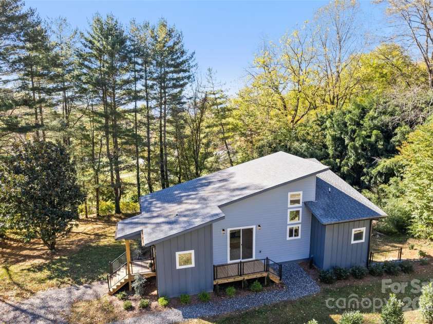 1807 Fisher Creek Road, Sylva, NC 28779.  MLS# CAR4315248, YatesRealty ID 12302. 