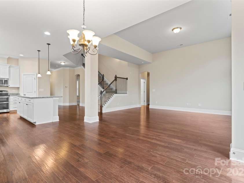 11604 Bradford Park Drive, Davidson, NC 28036.  MLS# CAR4222363, YatesRealty ID 12303. Main level open concept view