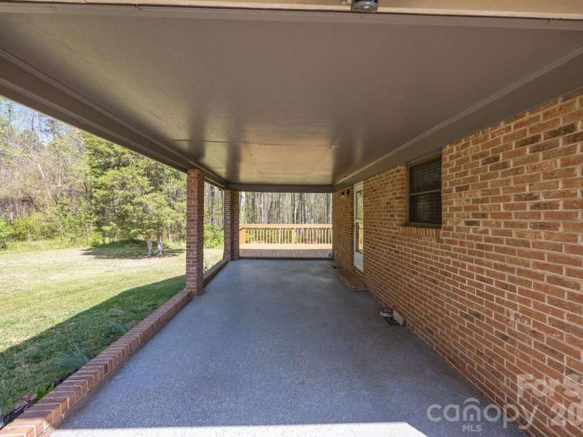 425 Robinson Road, Salisbury, NC 28144.  MLS# CAR4367799, YatesRealty ID 12303. 