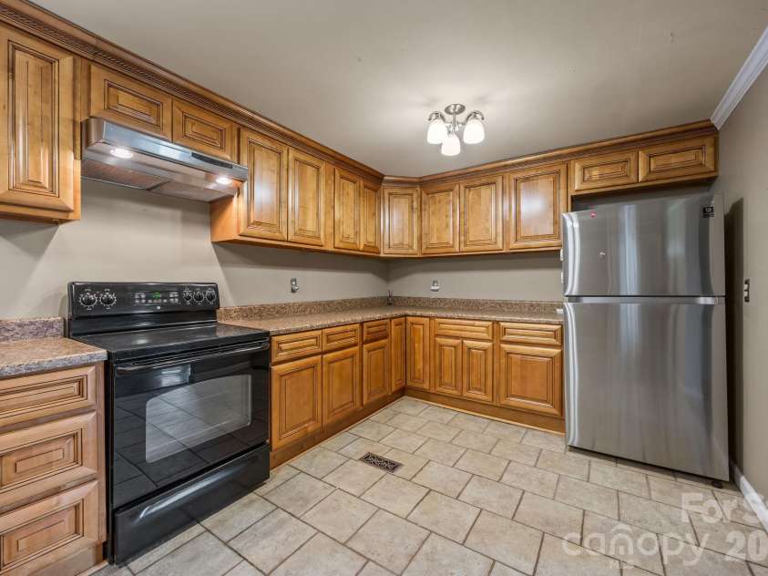 425 Robinson Road, Salisbury, NC 28144.  MLS# CAR4367799, YatesRealty ID 12303. 
