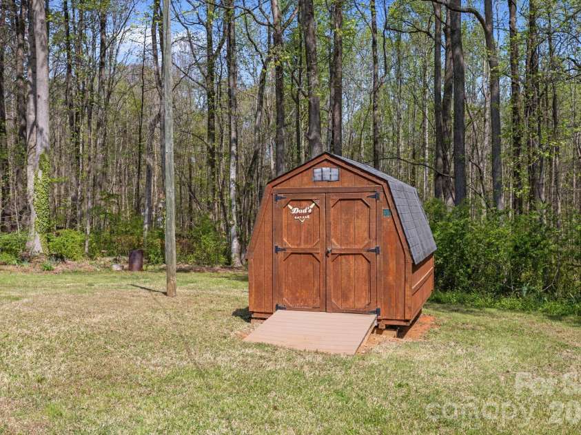 425 Robinson Road, Salisbury, NC 28144.  MLS# CAR4367799, YatesRealty ID 12303. 