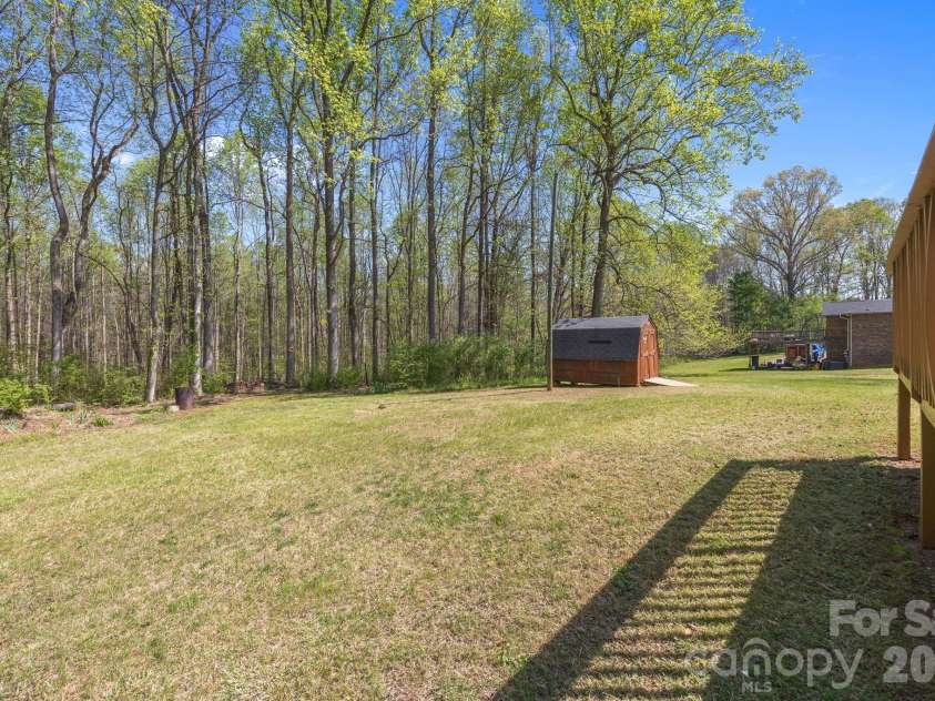 425 Robinson Road, Salisbury, NC 28144.  MLS# CAR4367799, YatesRealty ID 12303. 
